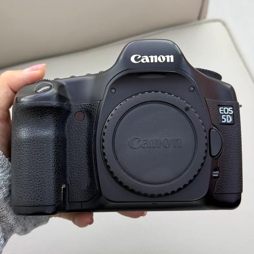 Canon eos mark digital - mark,