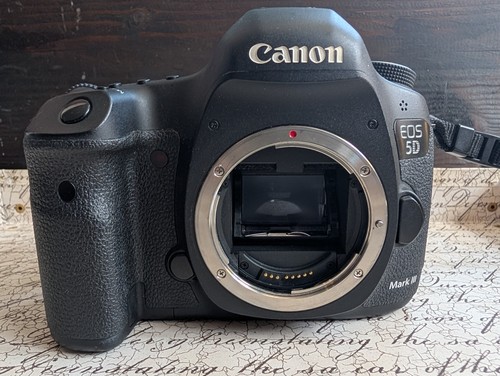 Canon eos mark - mark, iii